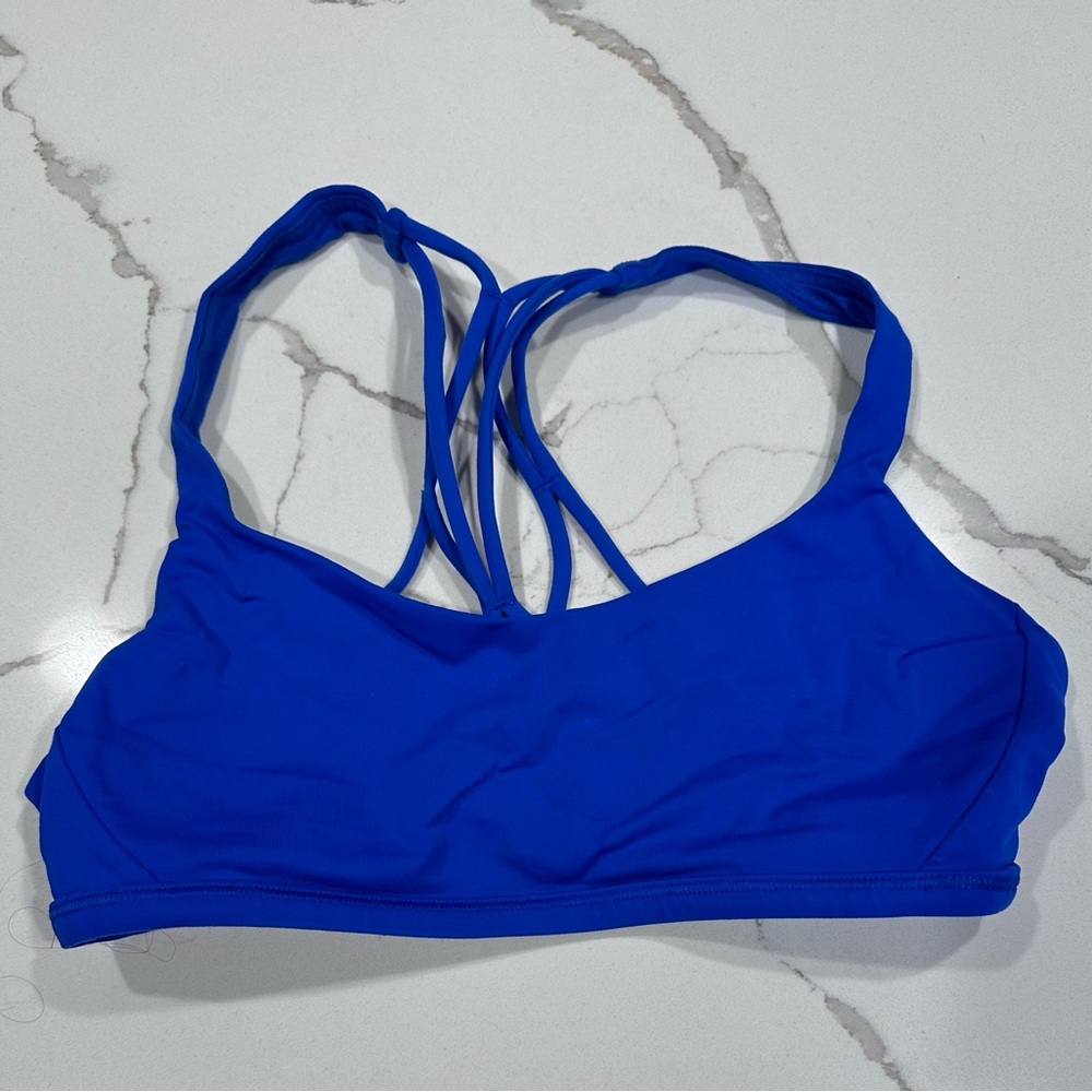 Lululemon sports bra, size 4 (no pads)
